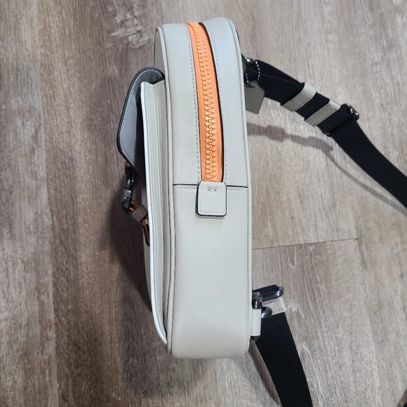 Coach track pack in color blocking - Picture 7 of 12